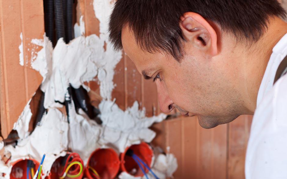 besoin d'un électricien Champlan